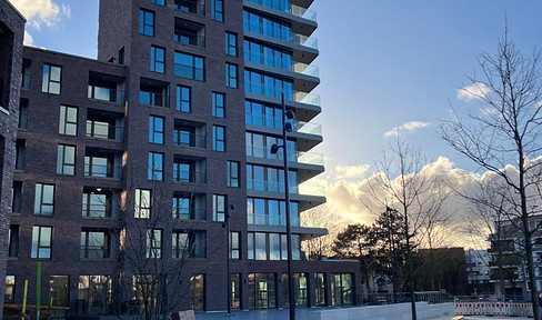 PENTHOUSE DREAM WITH PANORAMIC VIEW - LIVING ABOVE OLDENBURG