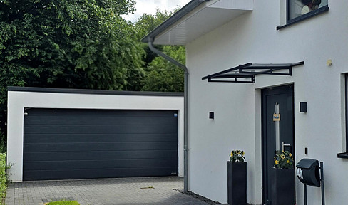 Furnished,160m2,DHH,6rooms,energy saving house,garage,wallbox,air conditioning