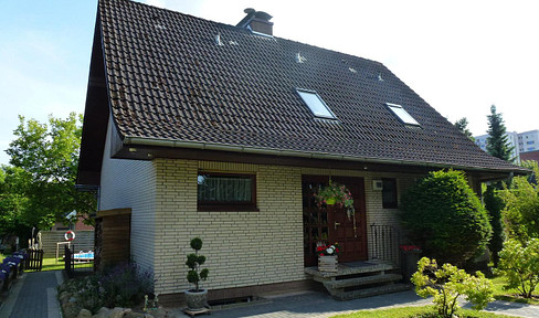 Detached house from private owner without commission