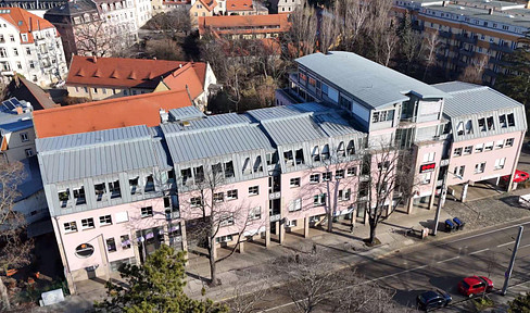 Attractive commercial ensemble in Dresden-Strehlen - front & rear building with underground parking garage