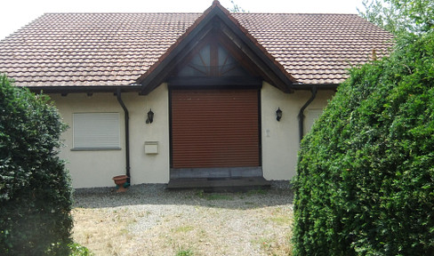 Ensemble Einfamilienhaus mit noch 1 zusätzlichen Bauplatz 0,8 ha Ortsrandlage, schöner Blick