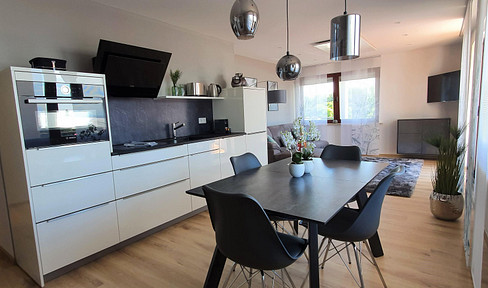 2-room business apartment with large balcony - cozy and high quality