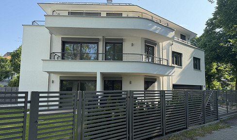Erstbezug Maxhof- Exklusive 4-Raum-Wohnung mit Balkon, Terrasse und EBK mit Insel