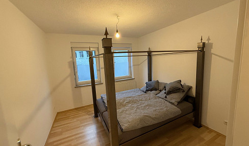 Helle 2-Zimmer-Wohnung mit Einbauküche und großem Bad – ruhige Lage im Hochparterre