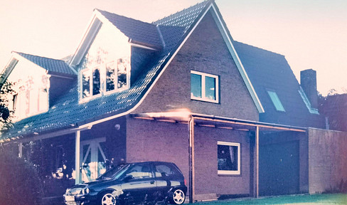 Opportunity: House with plot on the outskirts of Hamburg