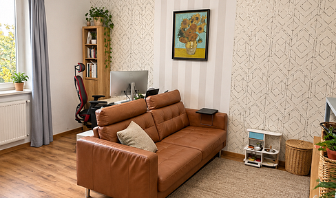Charming 3-room apartment with balcony - freshly renovated in a central location in Düsseldorf-Heerdt