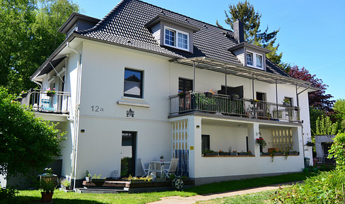 Profitable city villa by the spa gardens