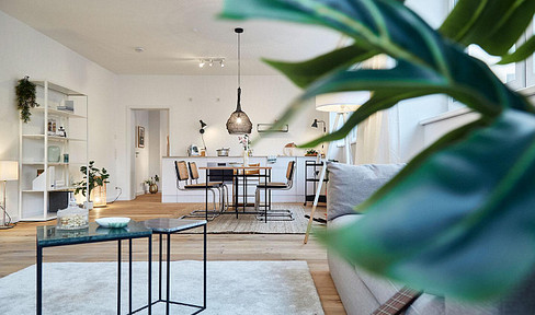 Provisionsfrei: 4-Zimmer Neubau mit Altbaucharme in Bestlage