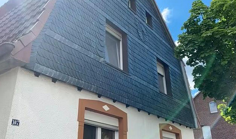 Freistehendes Einfamilienhaus mit Garten von Privat