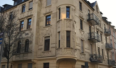Charming 3-room apartment in an old building in Wiesbaden - central location with style