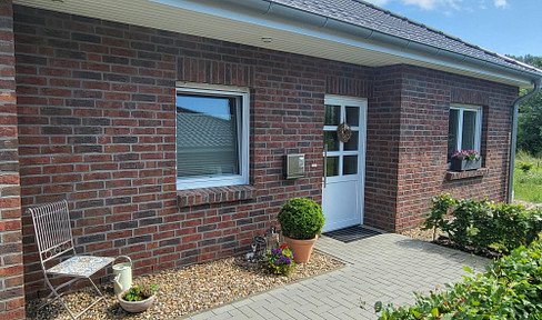 End-terrace bungalow for seniors with a concept! A home in the best company.  (Without estate agent)