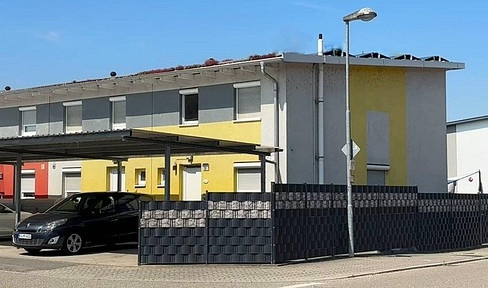 Modernes Reihenendhaus zu verkaufen