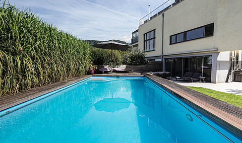 House in a house with pool in Aigen