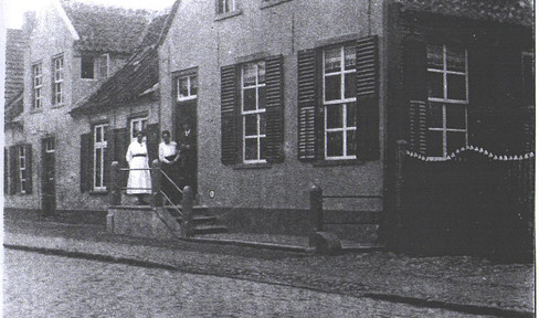 MEHRGENERATIONEN -- SENIOREN-WG -- GROSS-FAMILIEN  an der NORDSEEKÜSTE