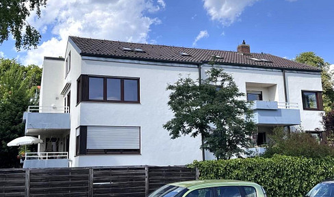 2-room apartment with approximately 65 square meters of living space - Currently fully rented - Approximately 15 minutes walking distance from the city center (Domplatz).