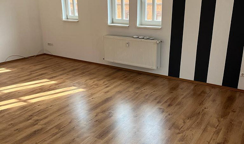 Modern 3-room apartment with new fitted kitchen approx. 77sqm