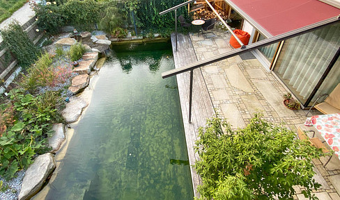 Advance notice! New exclusive EFH with natural pool, large DT and many extras