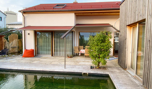 Neuw. exkl. EFH mit gr. Dachterrasse und Naturpool sowie vielen Extras