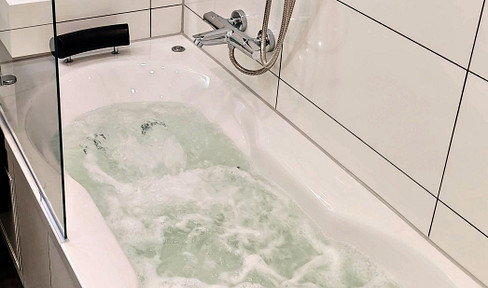 Experience a unique dream apartment with its own whirlpool in a central location in Mannheim