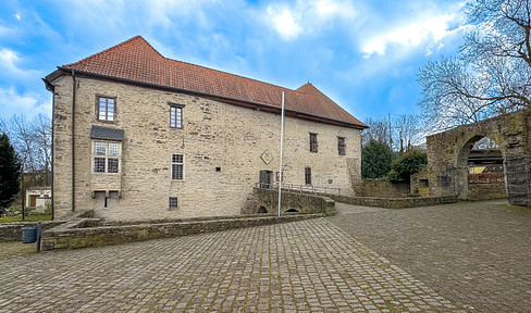 BÜRO / STUDIO / KANZLEI – 133 m² – SANIERT – STELLPLÄTZE – REPRÄSENTATIV
