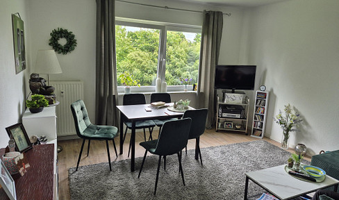 3-room apartment on the 1st floor - renovated - 5 minutes by bike to Glückstadt train station.