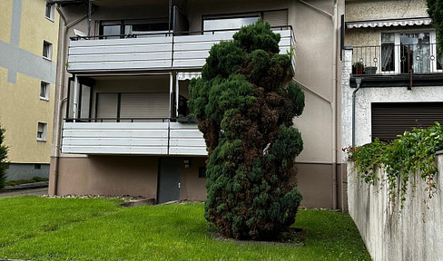 Sanierte 4-Zimmer-Maisonette mit 2 Bädern, Loggia 34 m² Studioreserve – Fernwärme, Garage