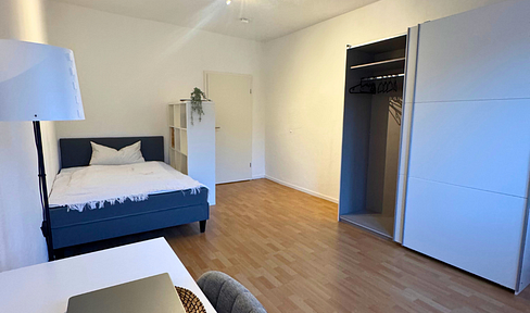 Fully furnished room in a shared apartment, located in a newly renovated building, in a prime location in Gostenhof.