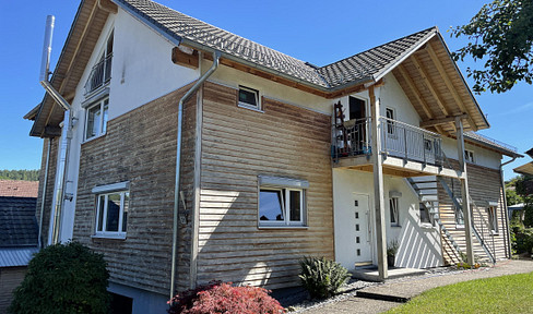 Sonnige Galerie-Wohnung für die große Familie