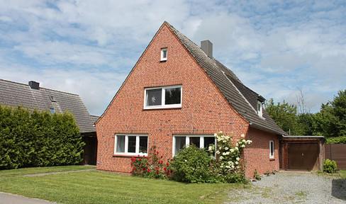 Liebevoll modernisiertes Siedlungshaus in Küstenlage vor Husum