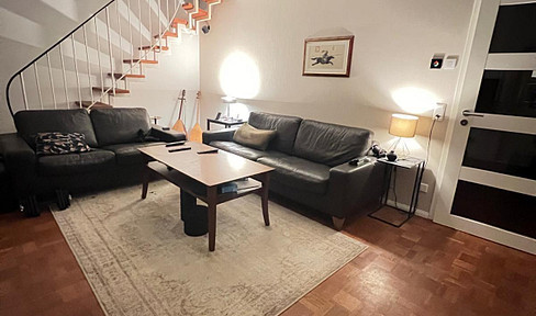 Helle 4-Zimmer-Maisonette mit Südbalkon, Kamin, Klimaanlage & 2 Bädern – provisionsfrei!