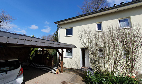 Brokerage-free terraced house in HH-Poppenbüttel as an investment with 5% yield