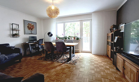 Frankfurt Ostend, near ECB: 4-room apartment with balcony - without broker's commission!