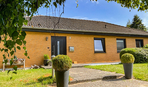 Commission-free bungalow on freehold plot
