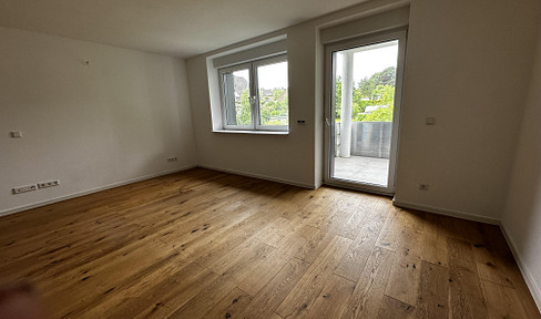 New apartment barrier-free with elevator, balcony, bathroom with window