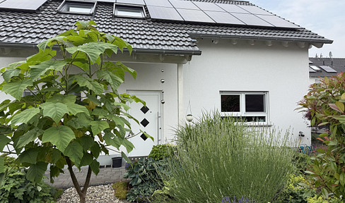 detached house, double garage, solar, PV, air conditioning