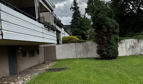 Condominium with double balcony and expansion reserve