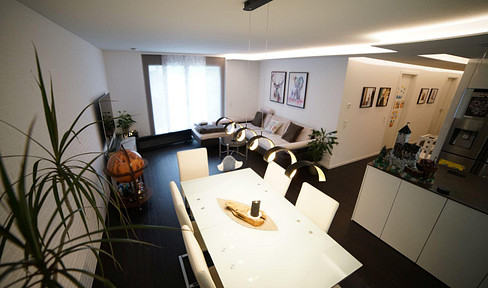 Very nice 4-room ground floor apartment with upscale interior design