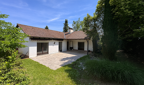 Commission-free: >€24,000 savings - renovated detached house, barrier-free with large garden