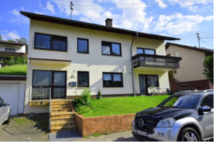 Ideale Wohnung für Ehepaare, Renter und Handwerker im EG