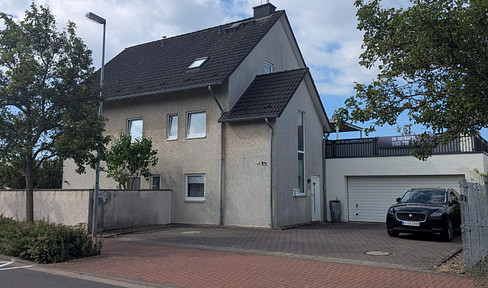 Wohnen & Arbeiten  – Zweifamilienhaus mit  Gewerbefläche