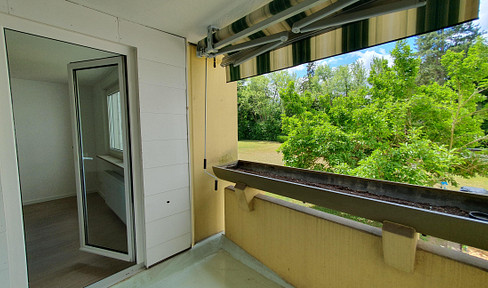 Free of commission! Immediately available, completely refurbished 3-room apartment in Langwasser-Süd!