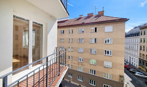 +++ ERSTBEZUG - RUHELAGE - BALKON - BELVEDERE - 4 ZIMMER - KERNSANIERT +++
