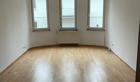 Charmante 3-Zimmer Altbauwohnung