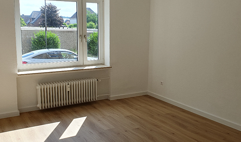 Bright 2 room apartment with terrace and garden, ground floor, freshly renovated