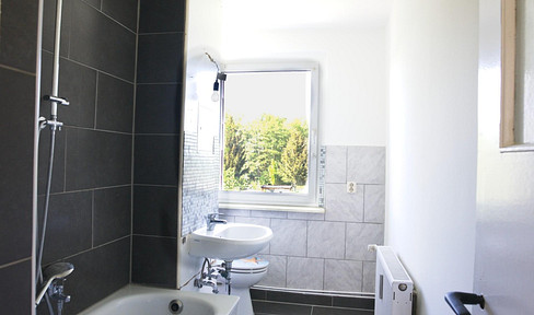 Gustävel near Schwerin - Renovated bright 4-room apartment for rent with immediate effect
