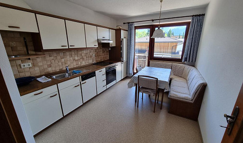 Lechaschau 3 room apartment with balcony and garage quiet location