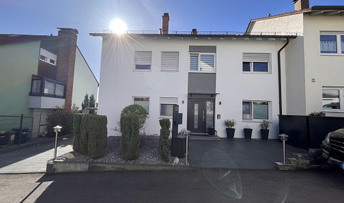 Modernisiertes 2 Zweifamilienhaus mit 8 Zimmern und ausgebauten Dachgeschoss
