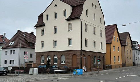 Hochwertig sanierte 2 Zimmer Wohnung in toller Lage in Stuttgart