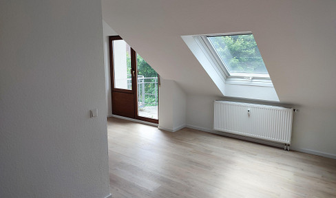 ++1-room apartment with balcony, fitted kitchen and parking space in Schwenningen++