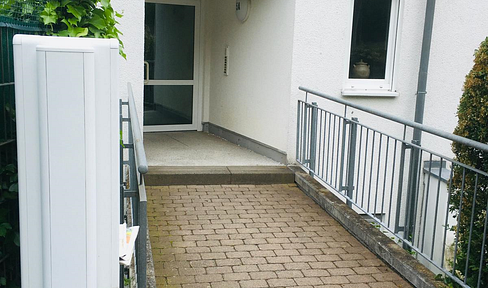 3 Zimmerwohnung mit 3 Tiefgaragenplätzen und 4 Balkonen/Teilfinanzierung möglich